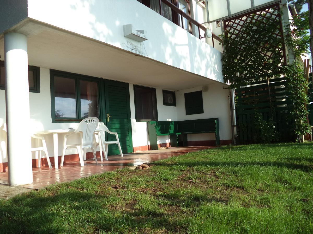 Napkelte Apartman تيهاني المظهر الخارجي الصورة